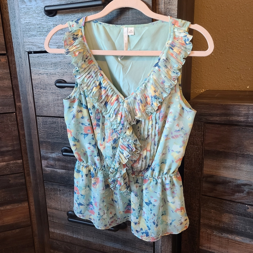 Lauren Conrad medium summer shirt